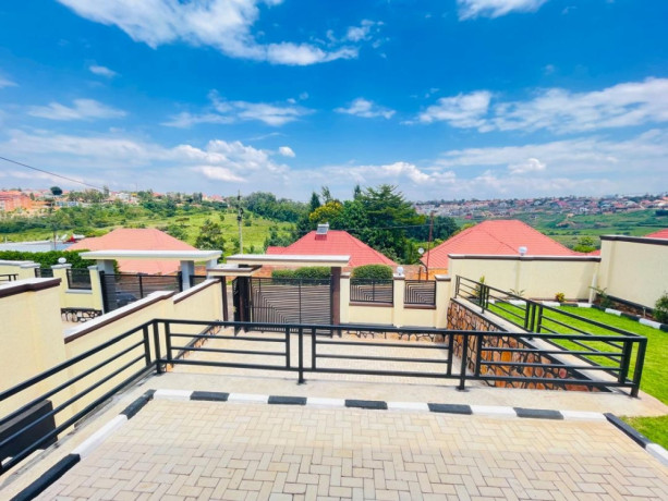 kicukiro-unfurnished-house-for-rent-in-kigali-big-5