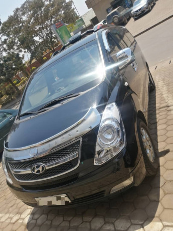 hyundai-starex-big-0