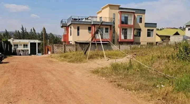 nyarutarama-residential-plot-for-sale-320million-big-1