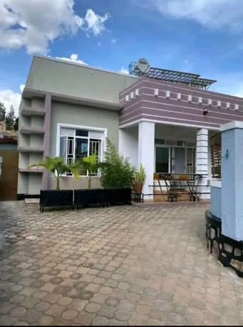 kibagabaga-fully-furnished-3bedrooms-house-for-rent-at-700-in-good-location-big-0