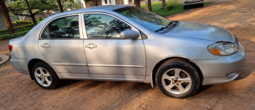 toyota-corolla-ce-big-1