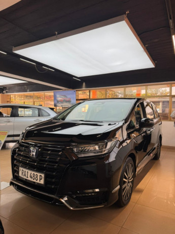 2024-new-honda-elyson-hybrid-available-in-kigali-big-5