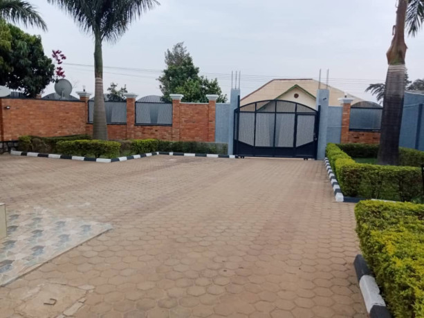 kimironko-house-for-rent-in-kigali-big-0