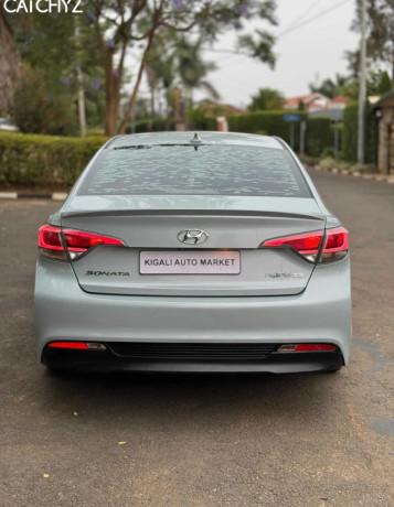 hyundai-sonata-big-2