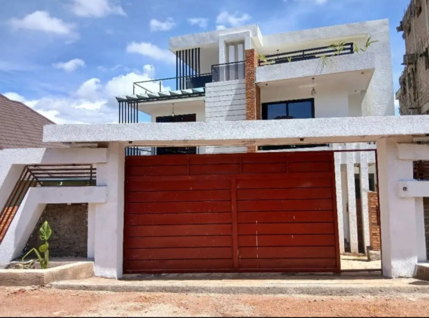 kicukiro-kagarama-biggest-villa-for-sale-at-210millions-tel-big-9