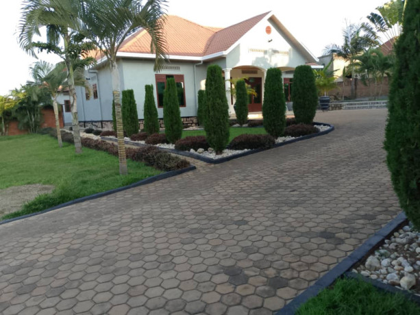 kigali-unfurnished-house-for-rent-in-kagarama-big-1