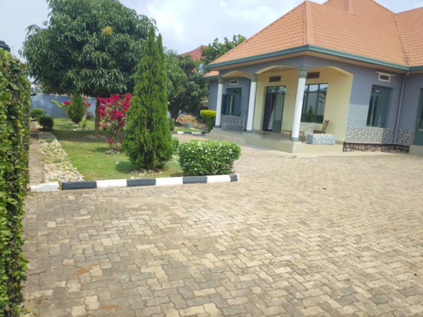 un-furnished-house-for-sale-in-kibagabaga-big-4
