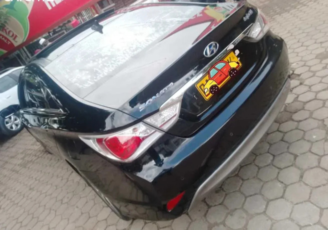 hyundai-sonata-hybrid-automatic-for-sale-big-3