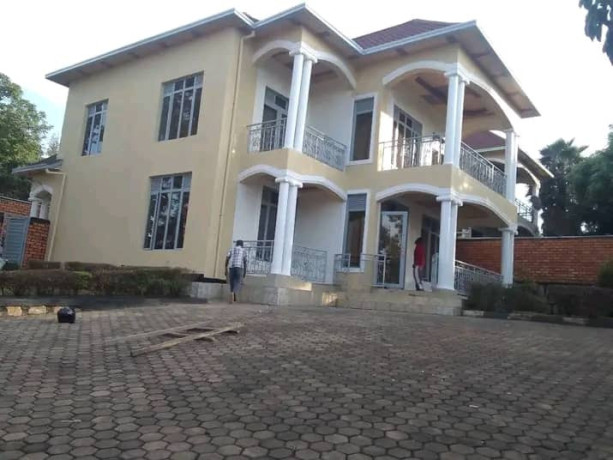 callwatsp-kibagabaga-near-hospital-on-tarmac-road-in-vip-neighborhood-good-location-on-3000-big-0