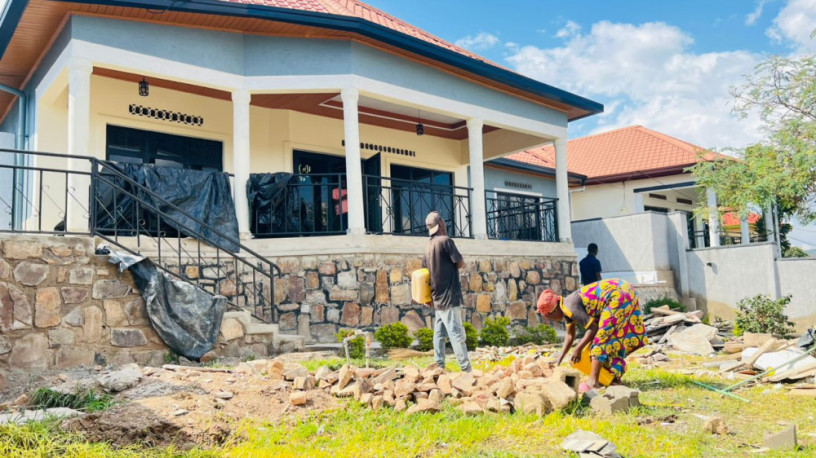 kibagabaga-3-bedrooms900k-very-nice-unfurnished-house-for-rent-in-kigali-big-0