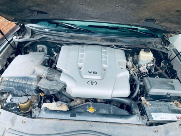 toyota-v8-big-3