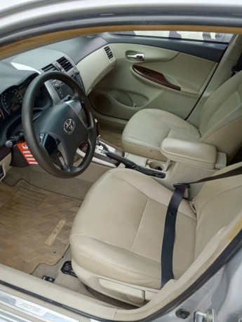 toyota-altis-big-4