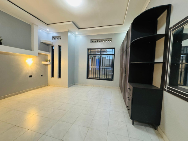 kigali-rwanda-house-for-rent-in-kanombe-busanza-big-1