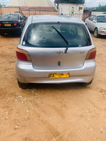 toyota-vitz-big-2
