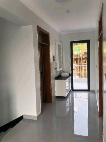 kibagabaga-kigali-gorgeous-house-for-sale-at-550millions-big-7