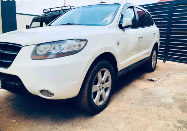 hyundai-santa-fe-big-0