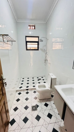 busanza-house-for-sale-in-kigali-big-3