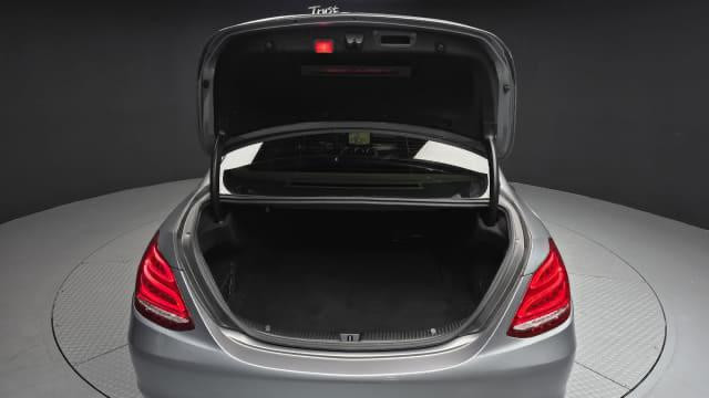 mercedes-benz-glc-250-2016-for-sale-in-kigali-rwanda-big-10