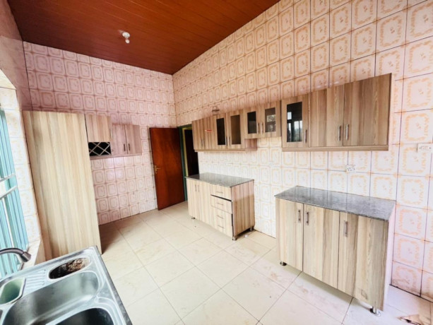 kimironko-unfurnished-house-for-rent-in-kigali-big-2