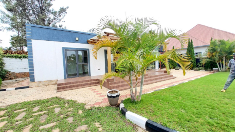 kigali-unfurnished-house-for-rent-in-niboyi-big-1