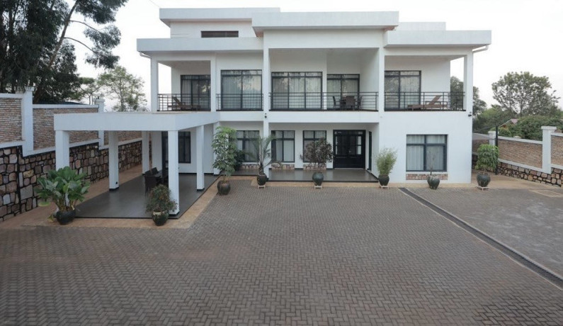 kigali-rebero-vip-7bedrooms-villa-for-sale-at-12b850k-in-prime-location-big-2