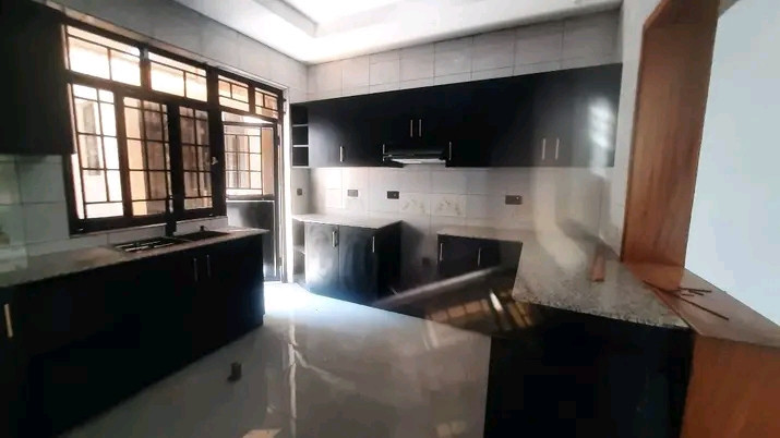 i-am-selling-a-very-beautiful-big-5