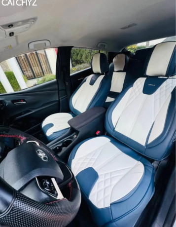 toyota-prius-hybrid-automatic-for-sale-big-3