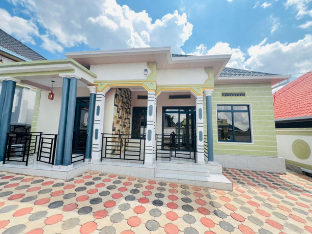 kanombe-house-for-sale-in-kigali-big-1