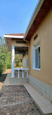 kigali-unfurnished-house-available-for-rent-in-kiyovu-big-6