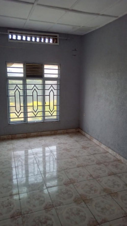 remera-4bedrooms-house-for-sale-on-side-facing-nyarutarama-at-170m118usd-on-tarmac-road-big-9