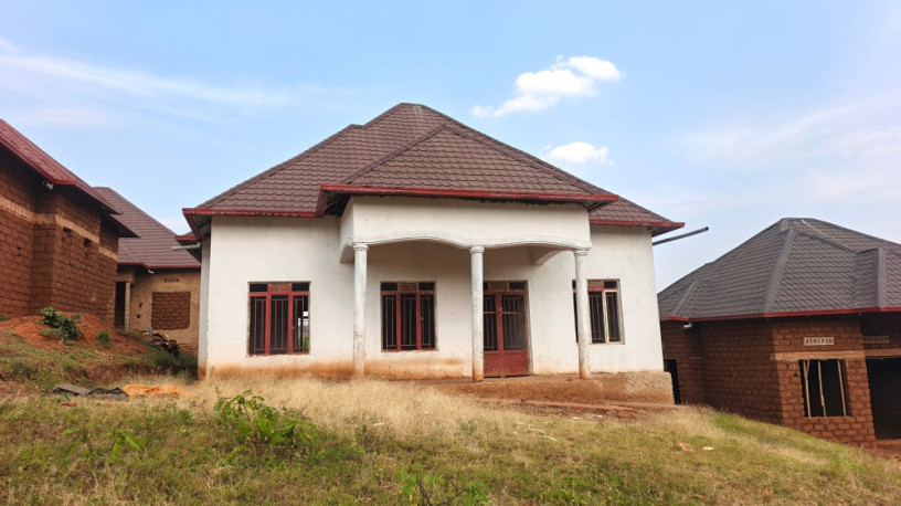 unfinished-house-for-sale-25m-bumbogo-musave-big-1