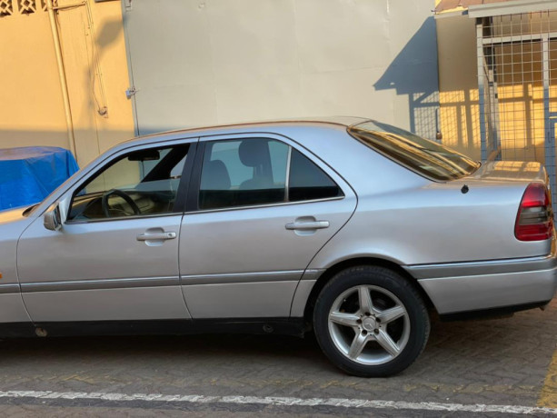 benz-mercedes-big-2