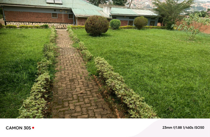 kimoronko-on-tarmac-road-unfurnished-house-for-rent-big-6
