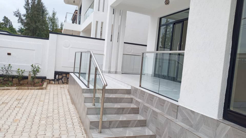 kibagabaga-very-nice-and-unfurnished-house-for-sale-in-kigali-big-0