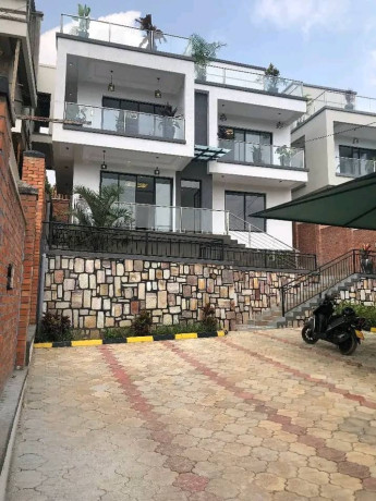 kibagabaga-kigali-gorgeous-house-for-sale-at-550millions-big-14