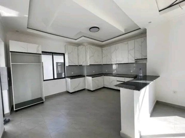 house-for-sale-in-kibagaba-big-3