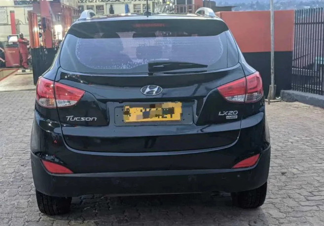 hyundai-tucson-big-0