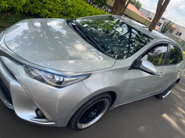 toyota-corolla-big-2