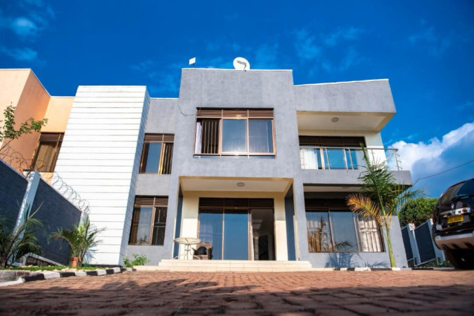 un-furnished-house-for-rent-in-rebero-big-0