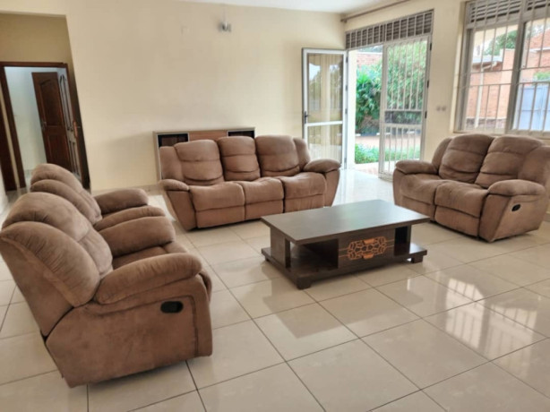 kigali-family-villa-available-for-rent-in-kibagabaga-near-pilipili-big-1