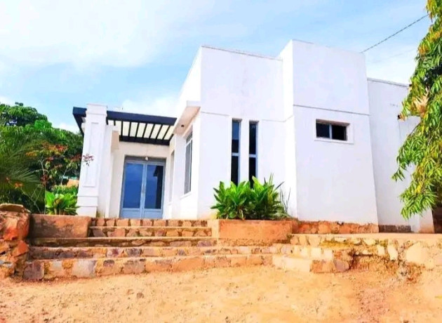house-for-sale-kinyinya-birembo-big-2