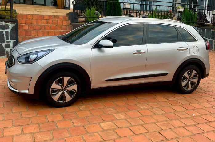 kia-niro-big-2