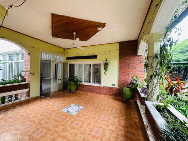nyarutarama-villa-for-rent-in-good-neighborhood-big-3