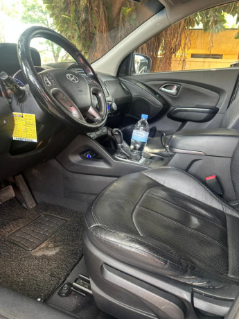 hyundai-tucson-luxury-comfort-perfect-condition-best-price-big-2