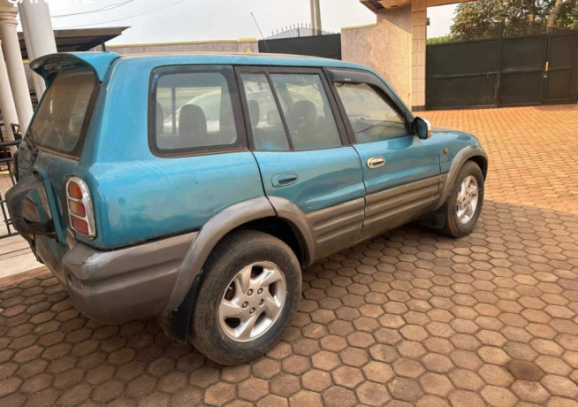 toyota-rav4-big-2