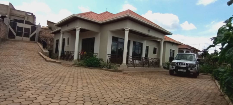 kigali-inzu-nziza-igurishwa-ku-gisozi-big-3