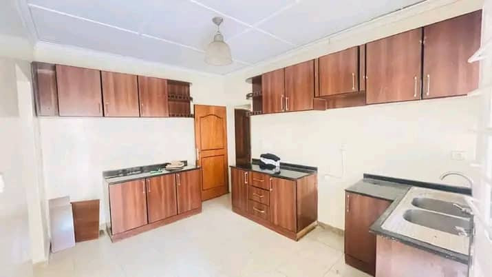 unfurnished-house-for-rent-in-kimihurura-big-10