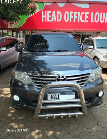 toyota-fortuner-big-3