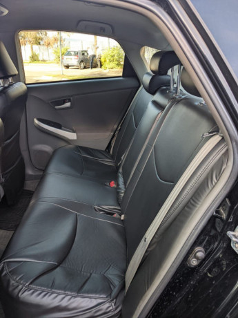 toyota-prius-hybrid-very-clean-fuel-saver-push-to-start-top-condition-big-7