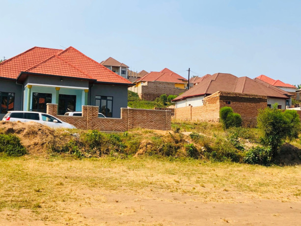 kanombe-busanza-plot-for-sale-big-2